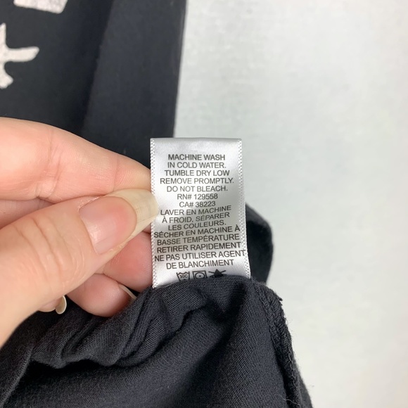 Sol Angeles | Great Minds Drink Alike Washed Black Tee - Picture 5 of 6